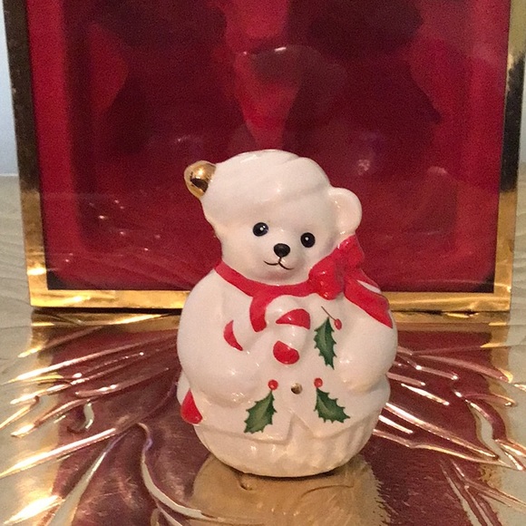 Lenox holiday teddy bear, salt and pepper shakers - Picture 2 of 7